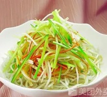 Three-Threaded Leek Sprout Salad