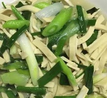 Garlic Tofu Skin Strips