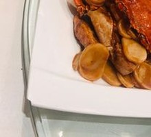 Crab Stir-Fried Rice Noodles