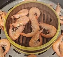 Steamed Sea White Shrimp
