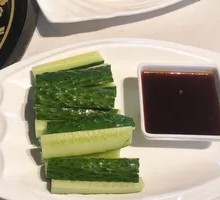 Sauce-Dipped Cucumber