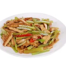 Stir-fried celery with fried tofu