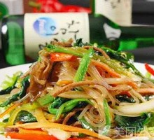 Beef and Egg Fried Noodles