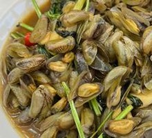 Shrimp with Golden Herb Stir-fry