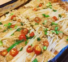Aluminum-wrapped Enoki Mushrooms with Rice Noodles
