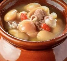 Pork Trotter and Soybean Soup