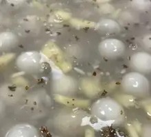 Sweet Rice Balls in Fermented Wine