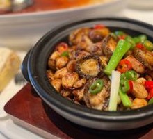 Braised Abalone with Chicken