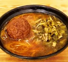 红烧狮子头面
