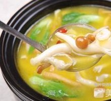 Assorted Thick Noodle Soup