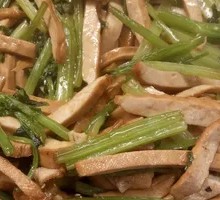 Celery with Tofu Sheets