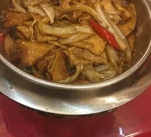 Spicy Pot-Braised Tofu with Leaves