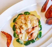 Bouillon Noodles Baked with Lobster