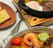 Classic Spanish Paella