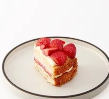 Coconut Strawberry Cake
