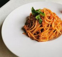 Classic Italian Meat Sauce Pasta