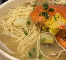 Spider Crab Seafood Noodles