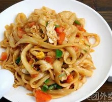 Tomato and Egg Stir-Fried Knife-Cut Noodles