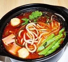 Braised Beef Noodle Soup in Clay Pot