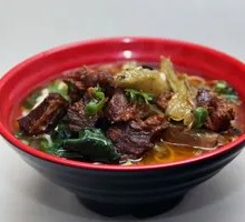 Old Jar Sichuan-style Pickled Cabbage Beef Noodles
