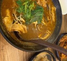 Fermented Tofu and Pork Mini Hot Pot Rice Noodles