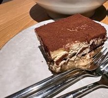 Chocolate Tiramisu Cake
