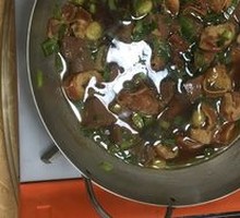 Duck Blood Stewed with Pig Intestines