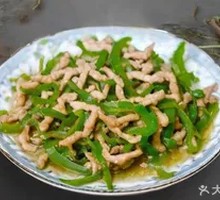 Stir-Fried Pork with Green Pepper Strips