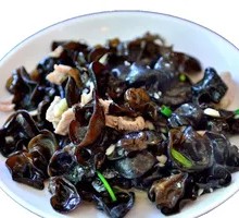 Wood Ear Mushroom and Pork Fillet Rice Bowl