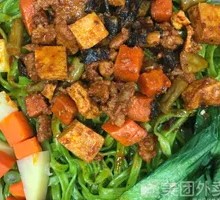 Qishan Sautéed Pork and Spinach Noodles