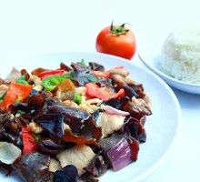 Black Mushroom Stir-Fry with Pork over Rice