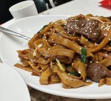 Dry-Fried Beef and Rice Noodles