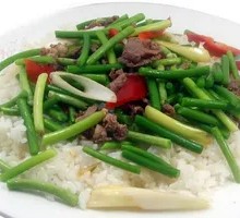 Garlic Shoots and Pork Rice