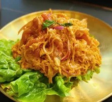 Spicy Pickled Cabbage with Pork Belly