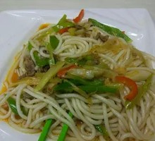 Beef Stir-Fried Rice Noodles