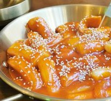 Spicy Fish Cake and Rice Cake Stir-fry