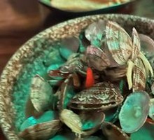 White Wine Steamed Clams