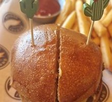Brewmaster Beer Cheese Burger