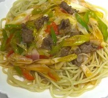 Scallion Stir-Fried Lamb Noodles