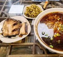 Pickled Cabbage with Shredded Pork