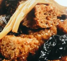 Braised Meat with Toasted Gluten Noodles