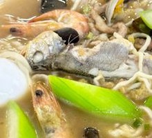 Yellow Croaker Seafood Noodles