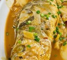 Signature Taizhou Home-Style Large Yellow Croaker with Rice Cake