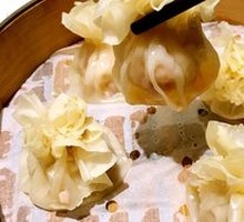 Pan-Fried Fresh Bamboo Shoots and Pork Dumplings