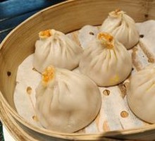 Crab Lady Crab Roe Steamed Bun