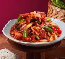 Stir-fried Pig's Head Meat with Green Chili