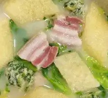 Three Delicacies Pork Skin Hot Pot