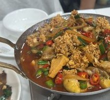 Spicy Fish Roe and Tripe Hot Pot