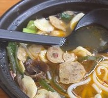 Chicken Broth Double Meatball Rice Noodles