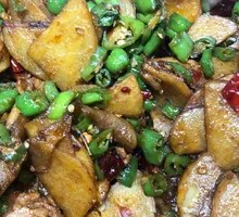Flat Bean Braised Pork Slices